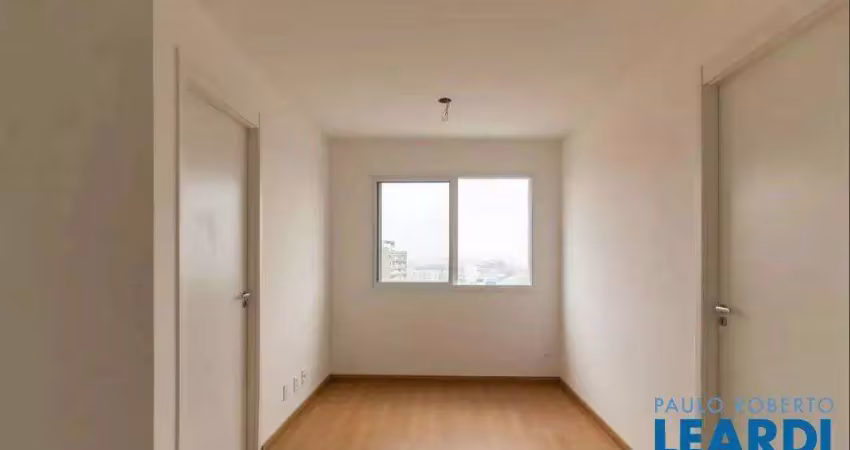 Apartamento com 2 quartos à venda na Rua Conde de Sarzedas, Centro, São Paulo
