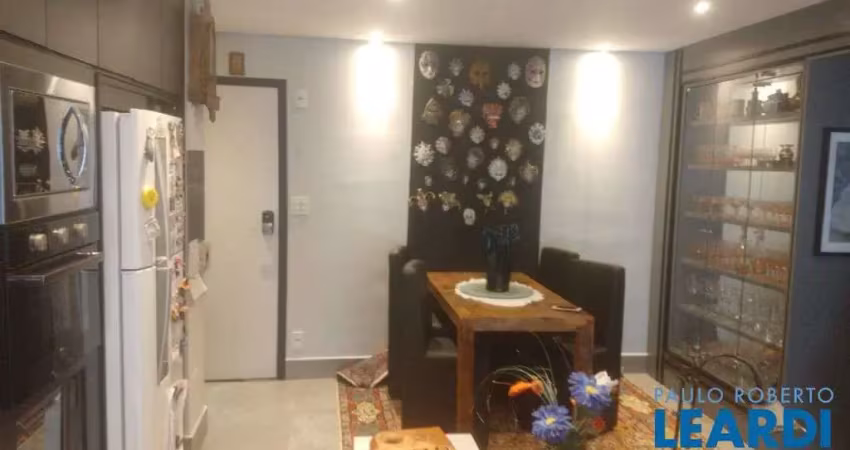 Apartamento com 2 quartos à venda na Rua Viaza, Jardim Aeroporto, São Paulo