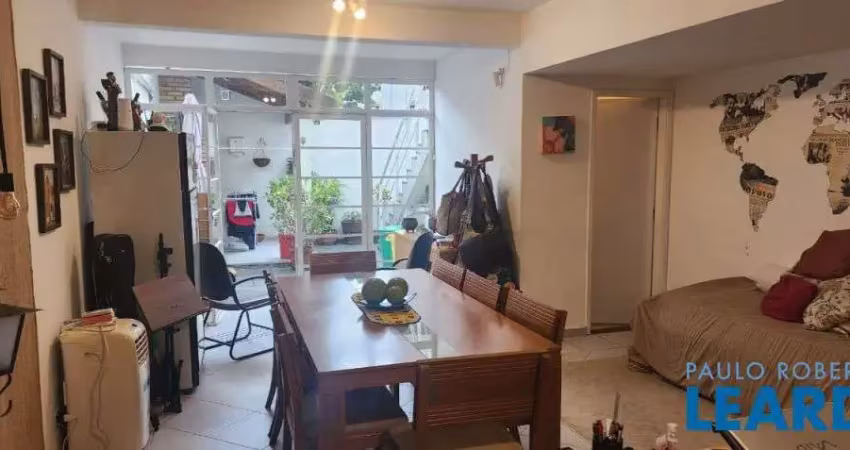 Casa com 3 quartos à venda na Rua Nilo Torres, Jardim Marajoara, São Paulo