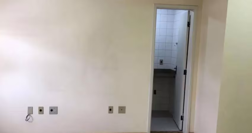 Sala comercial para alugar na Rua Padre Machado, Vila Mariana, São Paulo