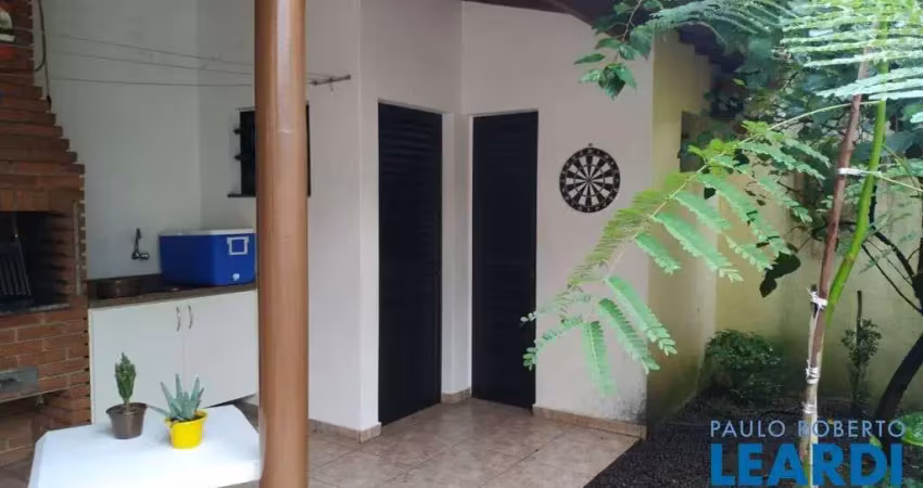Casa com 3 quartos à venda na Rua Vitor Costa, Saúde, São Paulo