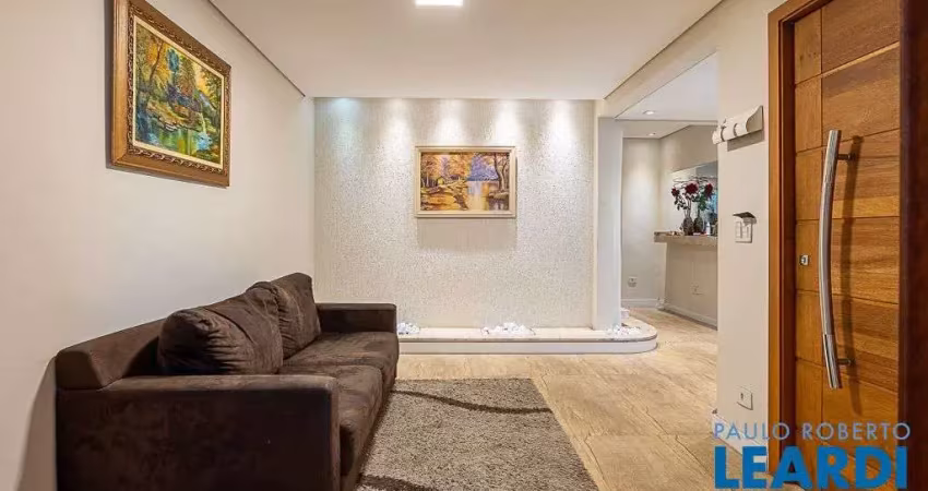 Casa com 4 quartos à venda na Rua Miguel Teles Júnior, Aclimação, São Paulo
