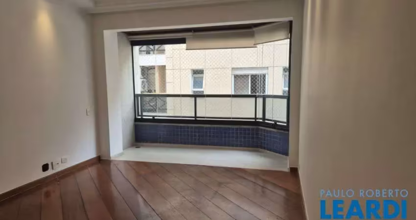 Apartamento com 3 quartos à venda na Avenida Ibijaú, Indianópolis, São Paulo