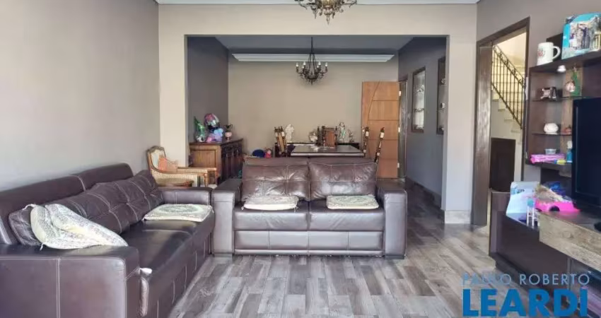 Casa com 4 quartos à venda na Rua Doutor Numa Pereira do Vale, Aclimação, São Paulo