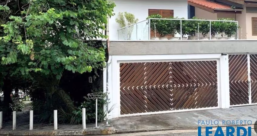 CASA ASSOBRADADA - VILA MADALENA  - SP