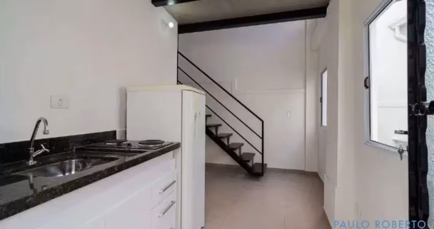 Casa comercial à venda na Rua Backer, Cambuci, São Paulo