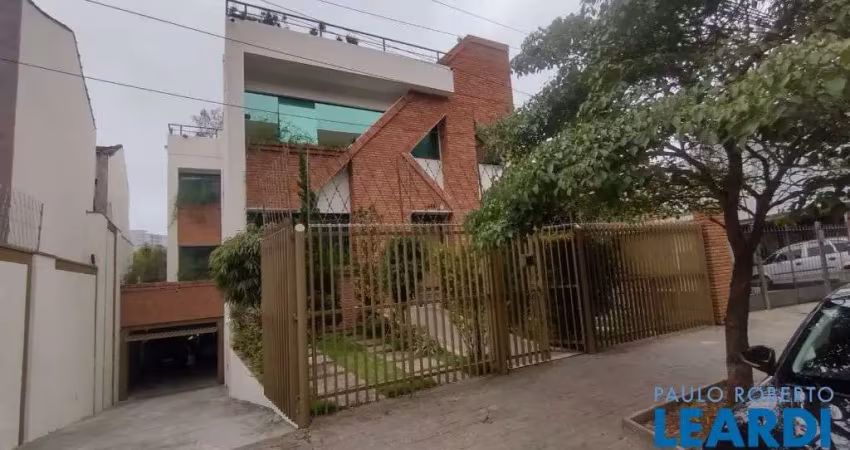 Casa comercial à venda na Rua Professor Sousa Barros, Planalto Paulista, São Paulo