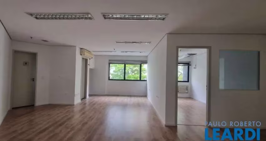Ponto comercial para alugar na Rua Fiação da Saúde, Saúde, São Paulo