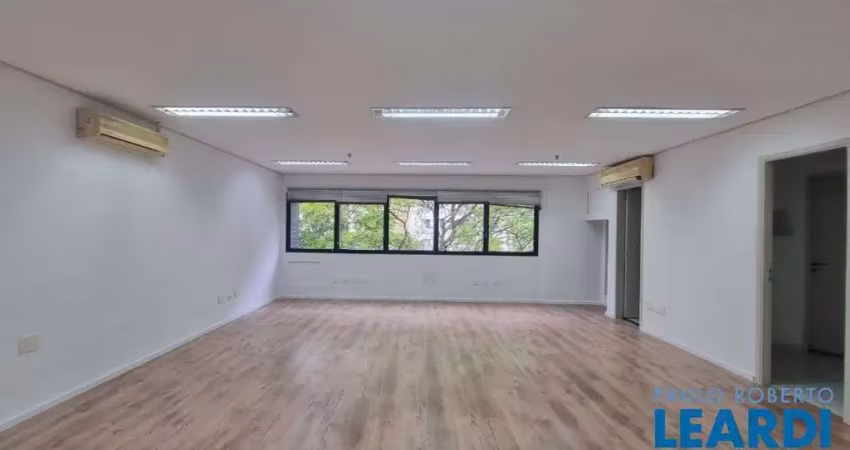 Ponto comercial para alugar na Rua Fiação da Saúde, Saúde, São Paulo