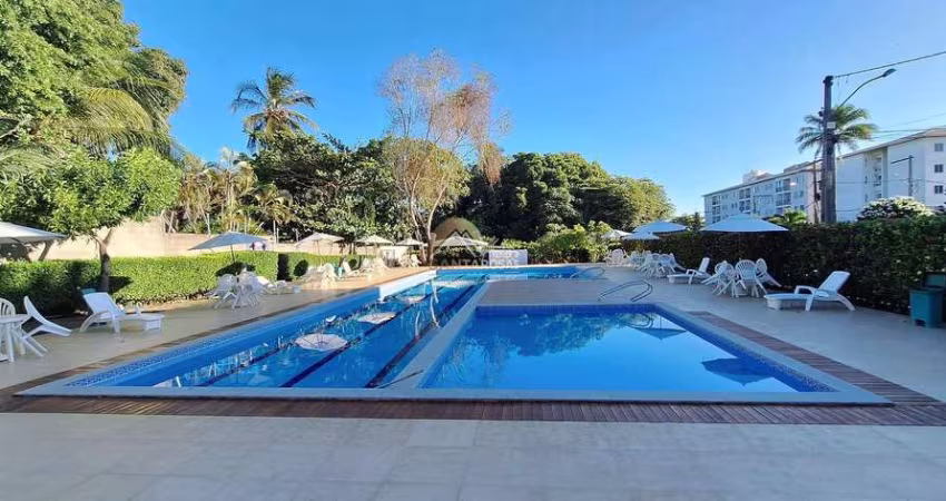 Alugo Apartamento 2 Quartos com Suíte e Lazer Completo em Condomínio Fechado - Estrada do Coco / Ab