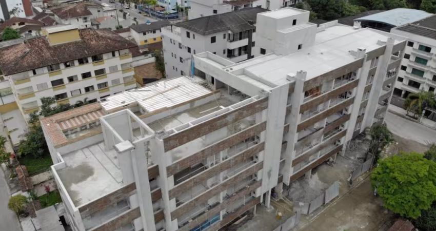 Apartamento - Padrão, para Venda em Ubatuba/SP