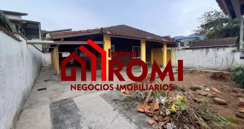Casa com 3 quartos à venda na Rua Não Informada, Ipiranguinha, Ubatuba