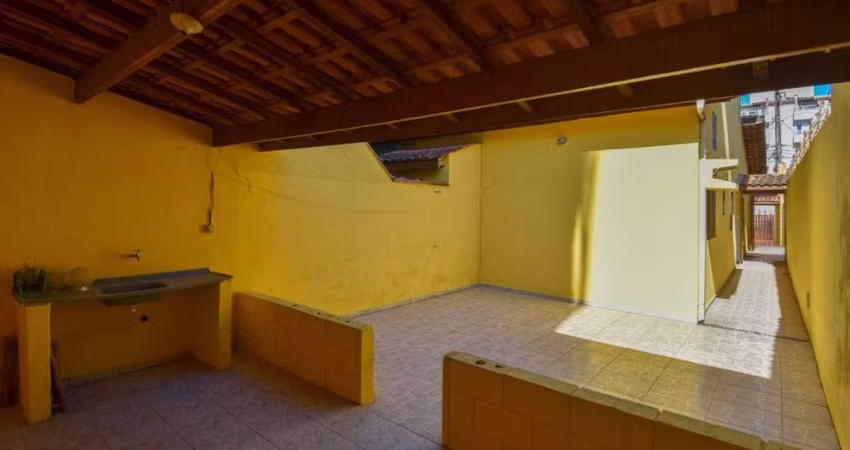 Casa - Padrão, para Venda em Ubatuba/SP