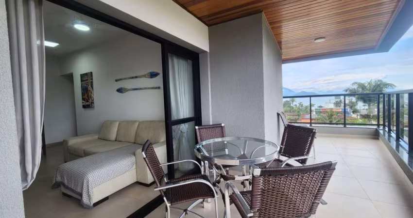 Apartamento - Padrão, para Venda em Ubatuba/SP