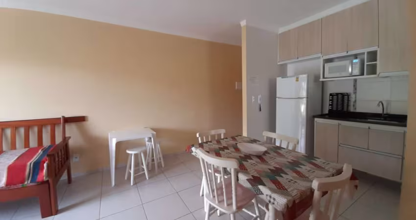 Apartamento - Padrão, para Venda em Ubatuba/SP
