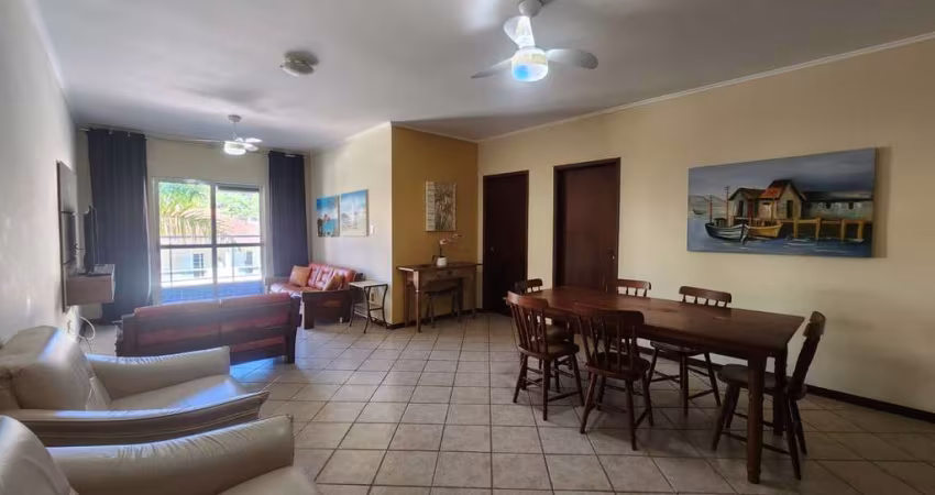 Apartamento - Padrão, para Venda em Ubatuba/SP