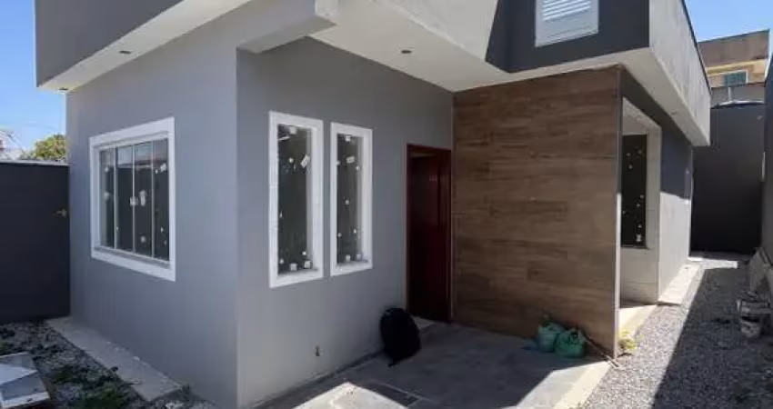 Casa para venda em rio das ostras, loteamento extensão do serramar, 2 dormitórios, 1 suíte, 2 banheiros, 1 vaga