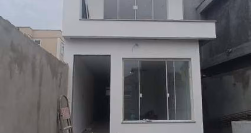 Casa para Venda em Rio das Ostras, Chacara Marilea, 3 dormitórios, 1 suíte, 3 banheiros, 1 vaga