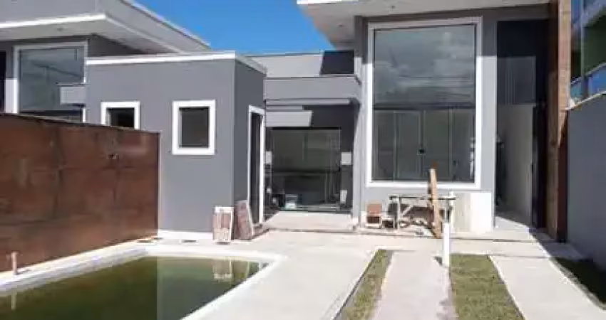 Casa para Venda em Rio das Ostras, Ouro Verde, 3 dormitórios, 1 suíte, 1 banheiro, 1 vaga