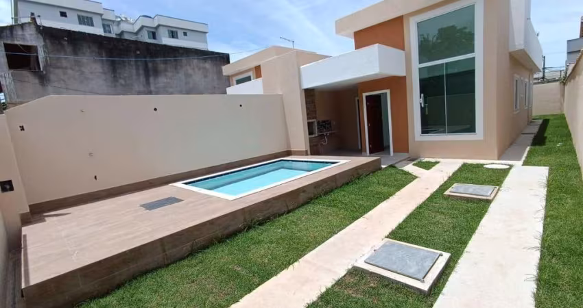 Casa para Venda em Rio das Ostras, Village Rio das Ostras, 3 dormitórios, 1 suíte, 2 banheiros, 1 vaga