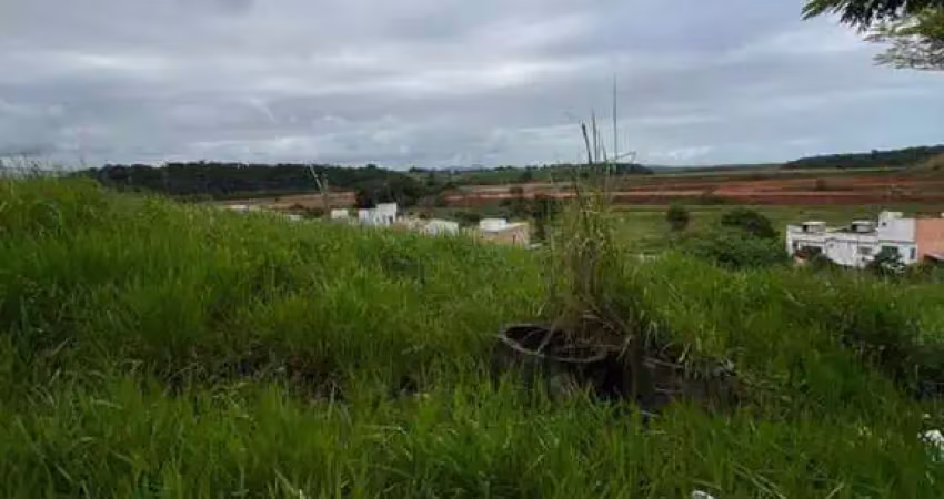 Terreno à venda na Rua Vanderlan Porto da Cunha, Vale das Palmeiras, Macaé