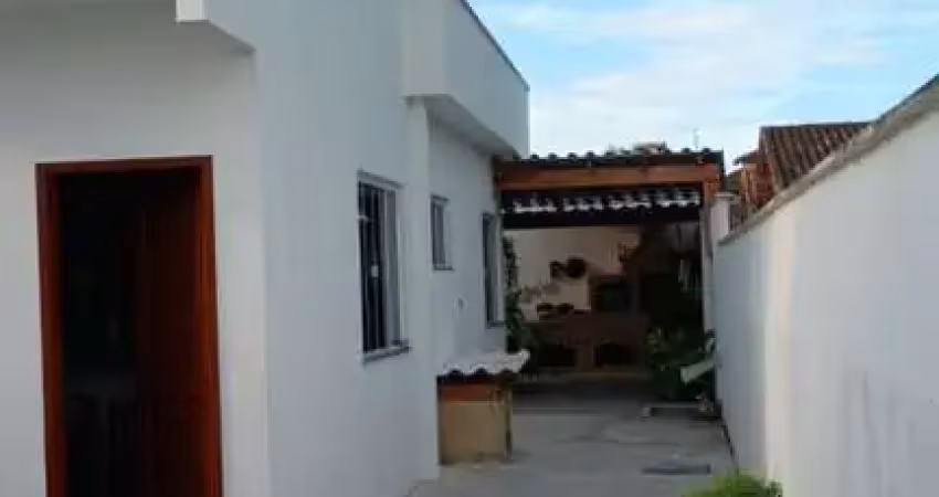 Casa para venda, enseada das gaivotas, 2 dormitórios, 1 suíte, 2 banheiros, 3 vagas