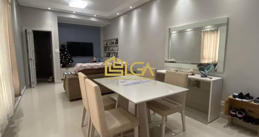 Apartamento de 3 dormitórios todo reformado à venda no Gonzaga