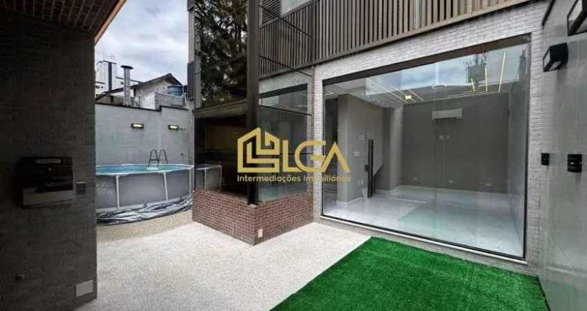 Casa Triplex à Venda no Campo Grande - Santos/SP