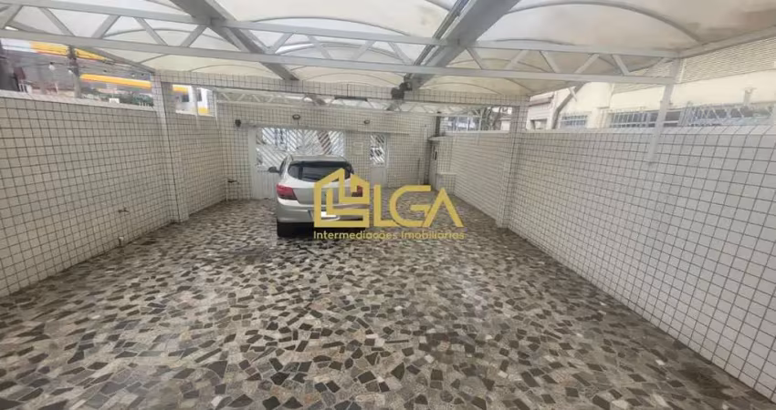 Sobrado 3 dorms, quintal com churrasqueira e 6 vagas – macuco, santos