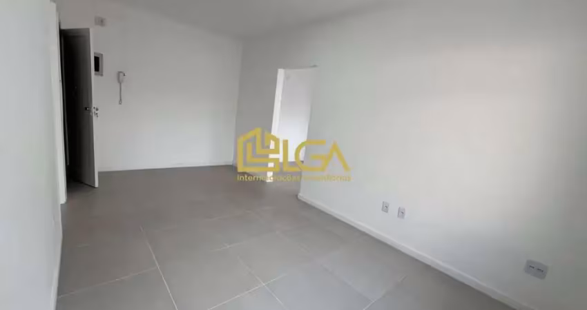 Apartamento térreo reformado no macuco – 3 dormitórios e suíte