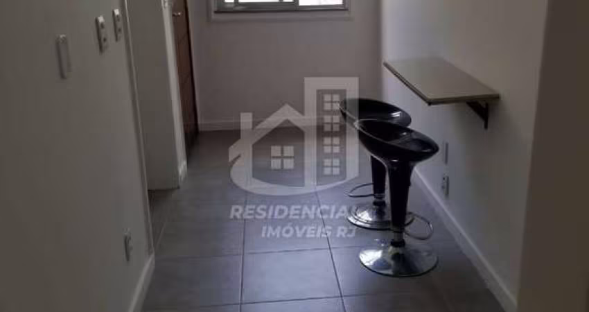 Apartamento 35m² com 1 quarto para venda no Catete RJ