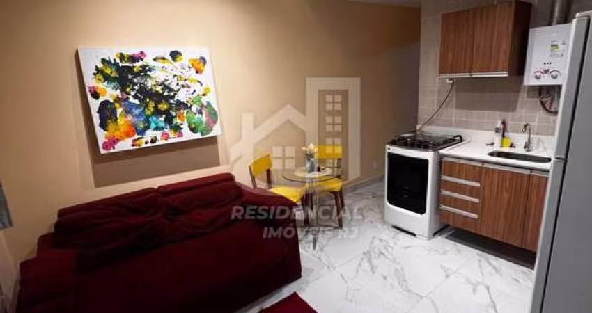 Apartamento Venda 31m² Reformado Mobiliado rua Paula Freitas Copacabana RJ
