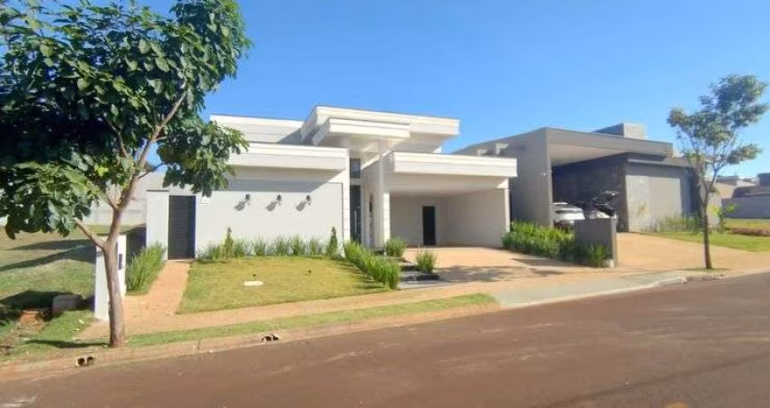 Linda casa em condomínio