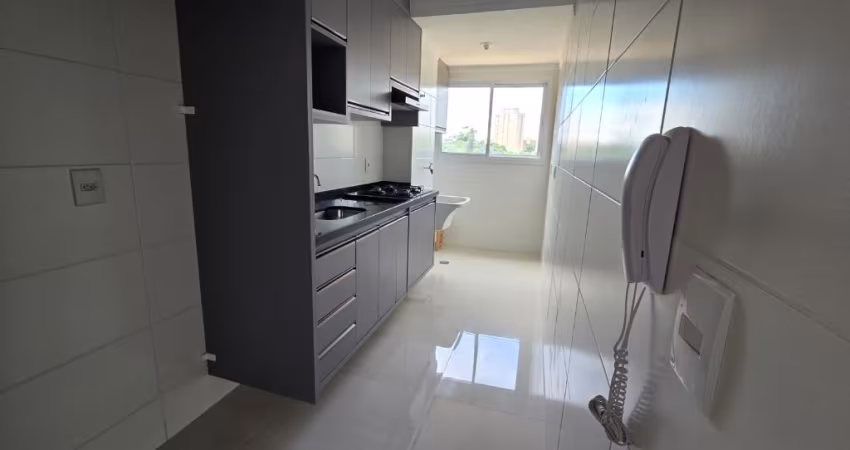 Lindo apartamento reformado Ed. Barão do Bananal