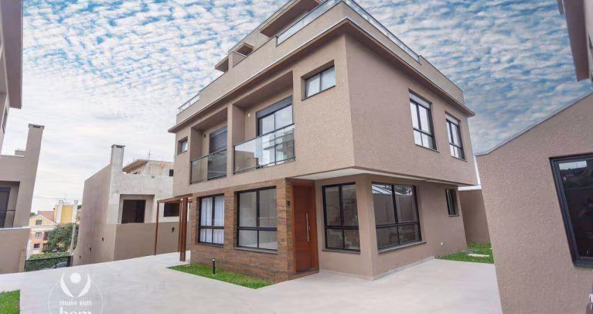 Sobrado com terraço, 3 quartos sendo 1 suíte  à venda por R$ 830.000 - Tingui - Curitiba/PR