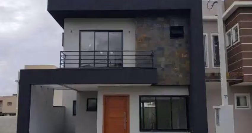 Amplo sobrado de 121 m² com 3 quartos sendo 1 suíte, 2 vagas de garagem à venda por R$ 650.000 - Campo de Santana - Curitiba/PR