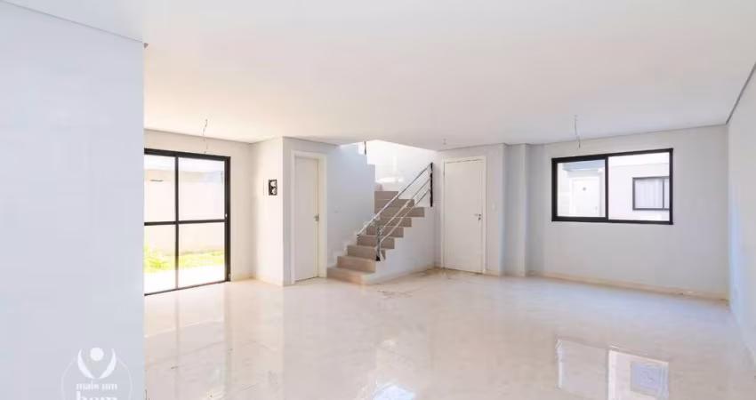 Sobrado a venda no Uberaba. 3 quartos, suíte, terraço e 1 vaga