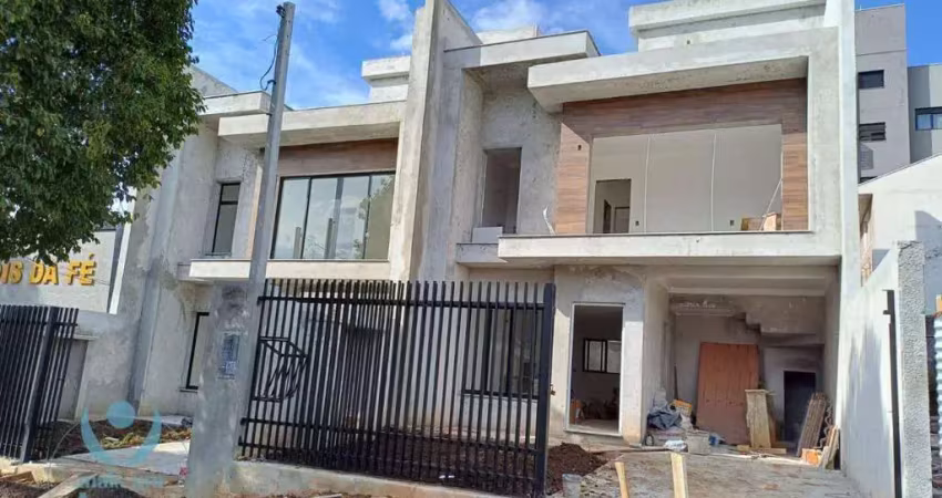 Sobrado com 143 m² + 38m² de terraço, 3 quartos (1 suíte) à venda por R$ 998.000 - Boa Vista - Curitiba/PR