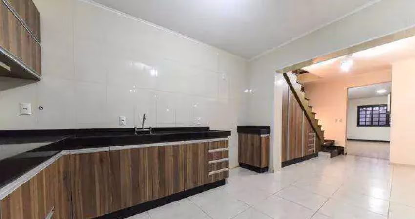 Casa maravilhosa 250 m² 4 dormitórios 5  vagas de garagens