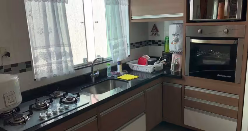 Casa maravilhosa térrea  com 125 m² 3 dormitórios estuda permuta