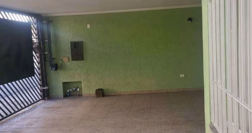 Casa com 136 m² em Terreno de 8 x 25 3 Dormitorios 3 Vagas de Garagens