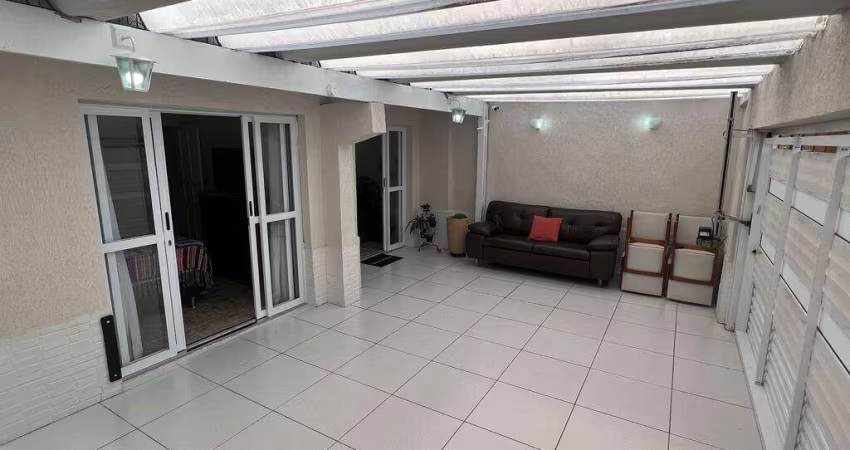 Casa Maravilhosa com Edicula 2 Dormitorios e 3 vagas de Garagens