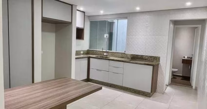 Sobrado com 160 m² 3 Dormitorios sendo 1 Suite e 2 Vagas de Garagens