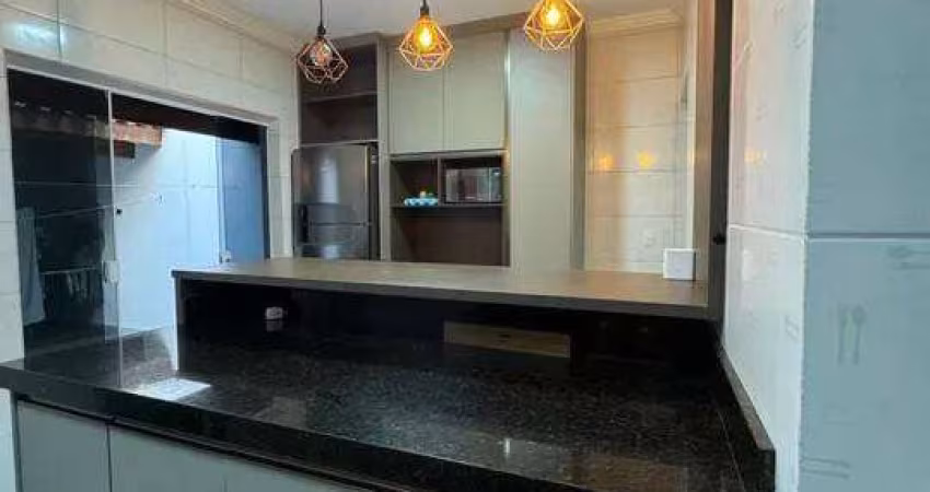 Sobrado com 200 m² 3 Dormnitorios sendo 1 Suite Estuda Permuta Menor Valor