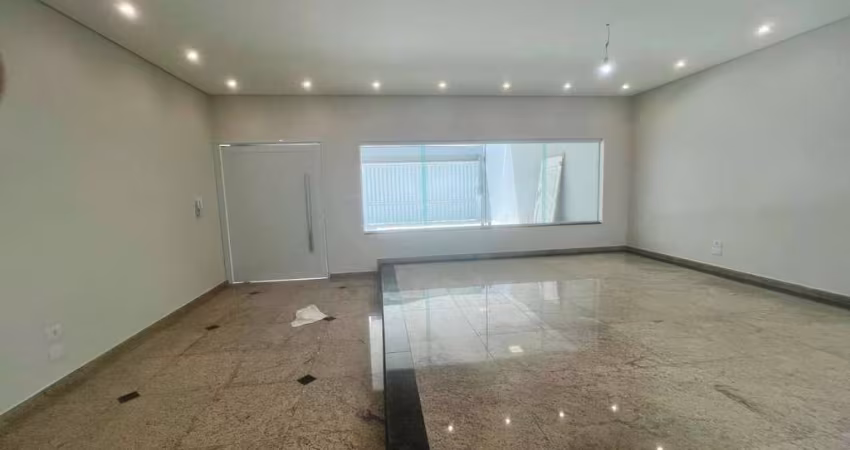 Sobrado Novo 244m² 3 Dormitorios sendo 3 Suite 5 Vagas de Garagem Permuta