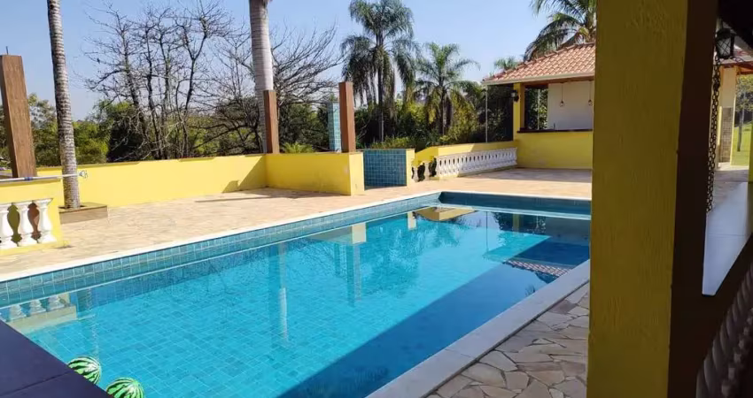 Chácara com pomar  327 m² 3  dormitórios sendo 2 suítes  estuda permuta