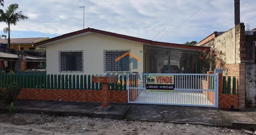 Casa no Jardim Jacaranda com terreno