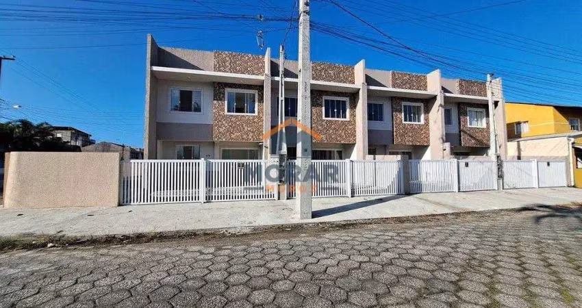 Sobrados novos no Balneário Ipanema