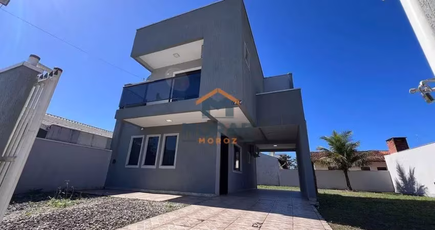 Sobrado com amplo terreno no Leblon a 100m do Mar