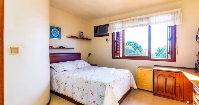 Casa para Venda em Porto Alegre, Vila São José, com 407 m², 1 suíte, 3 quartos, 2 banheiros